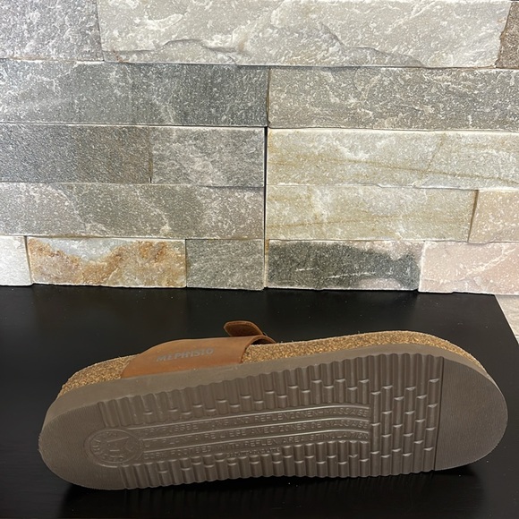 Mephisto Women's Helen Plus Thong Sandals - Picture 4 of 7